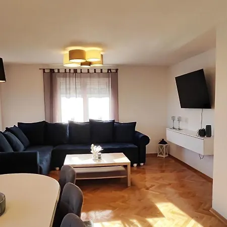 Apartment Nena - Opatija *