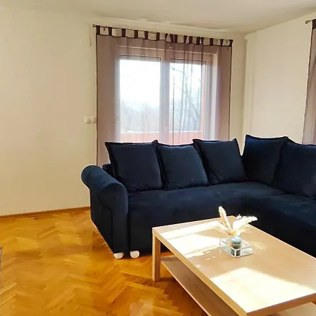 Nena - Opatija Apartman *